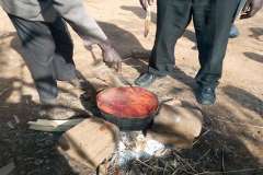 Colour-making-experience-for-Acholi-basket-weaving